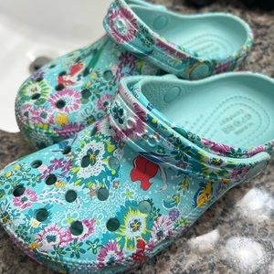 Vera Bradley crocs